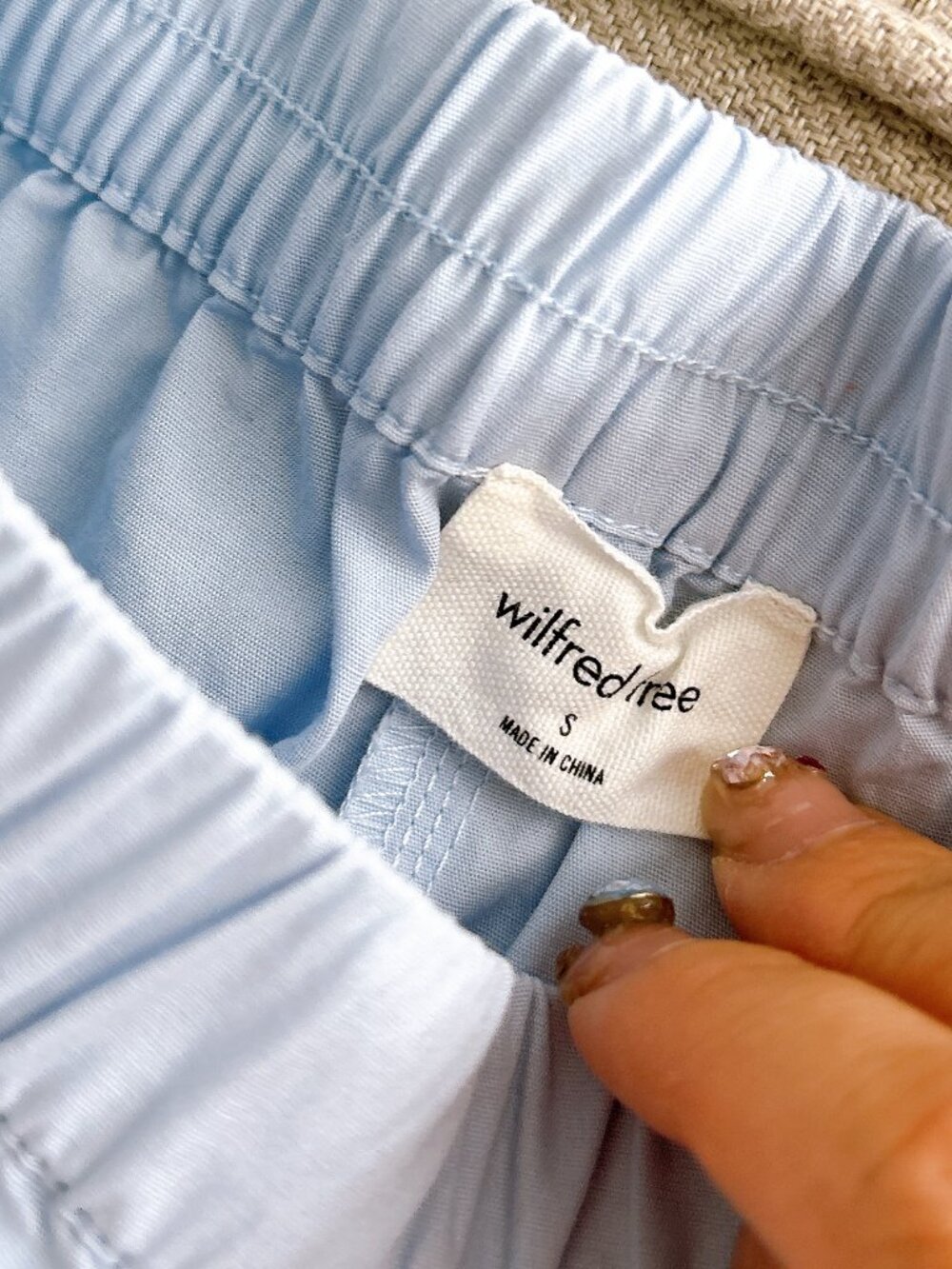 95% NEW ARITZIA SET, PRICE FOR BOTH - Picture 8 of 9